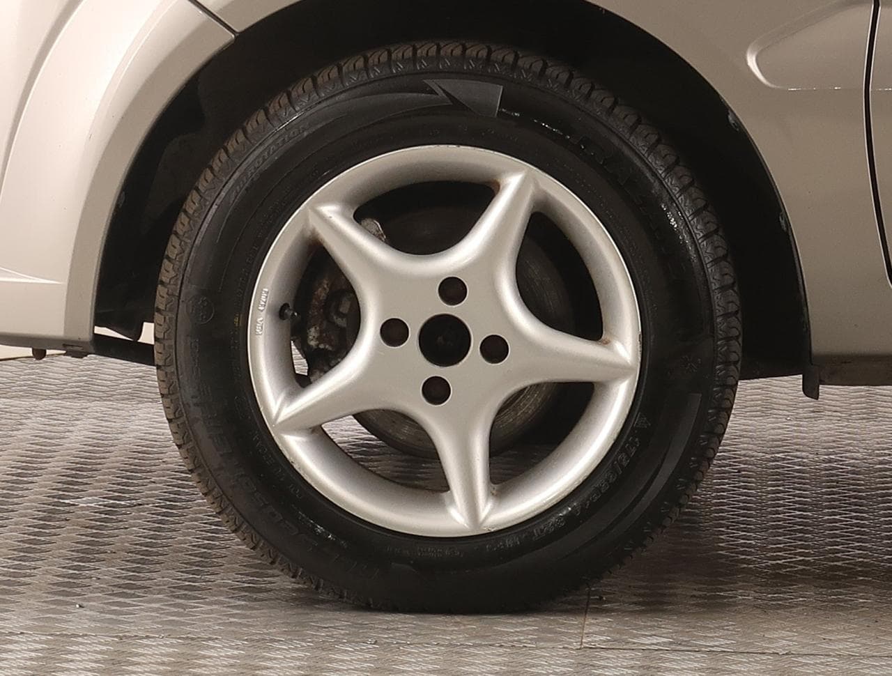 2004 Suzuki IGNIS - 20