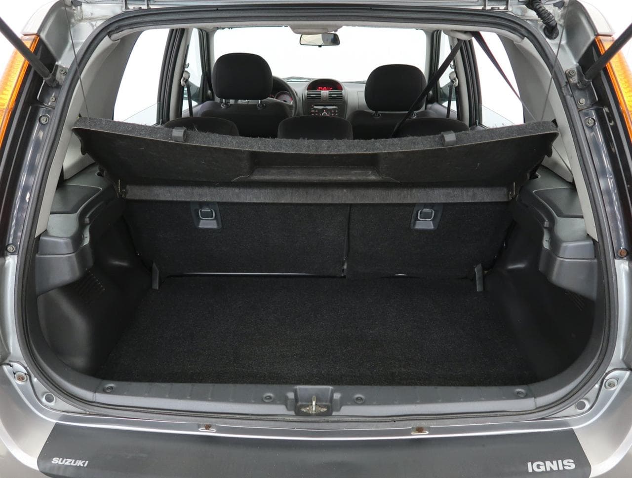 2004 Suzuki IGNIS - 19
