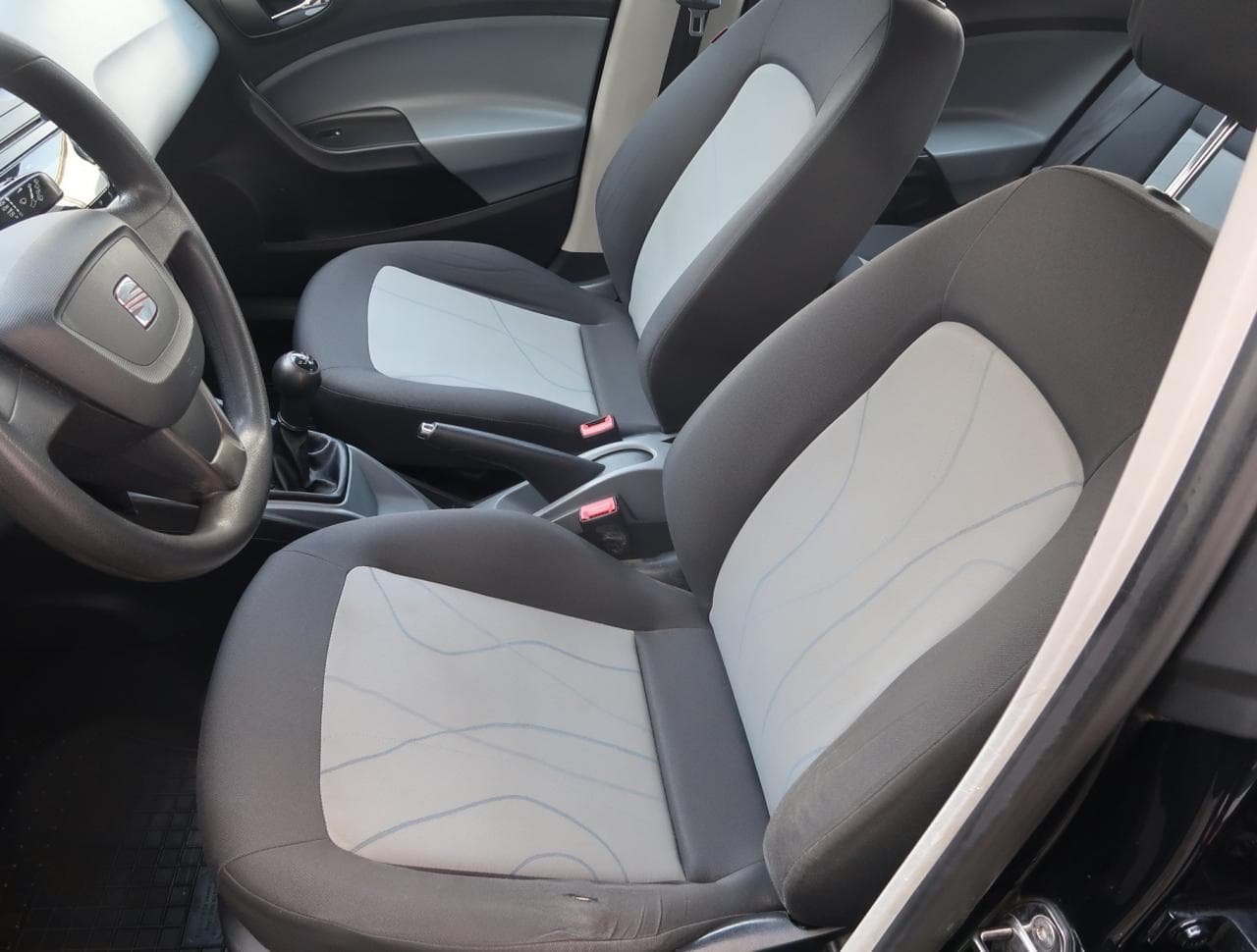 2012 Seat IBIZA - 16