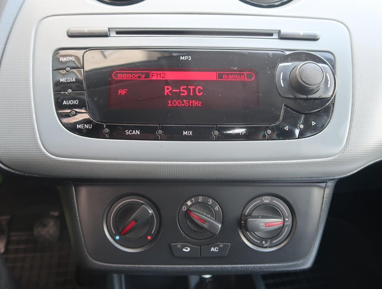 2012 Seat IBIZA - 18