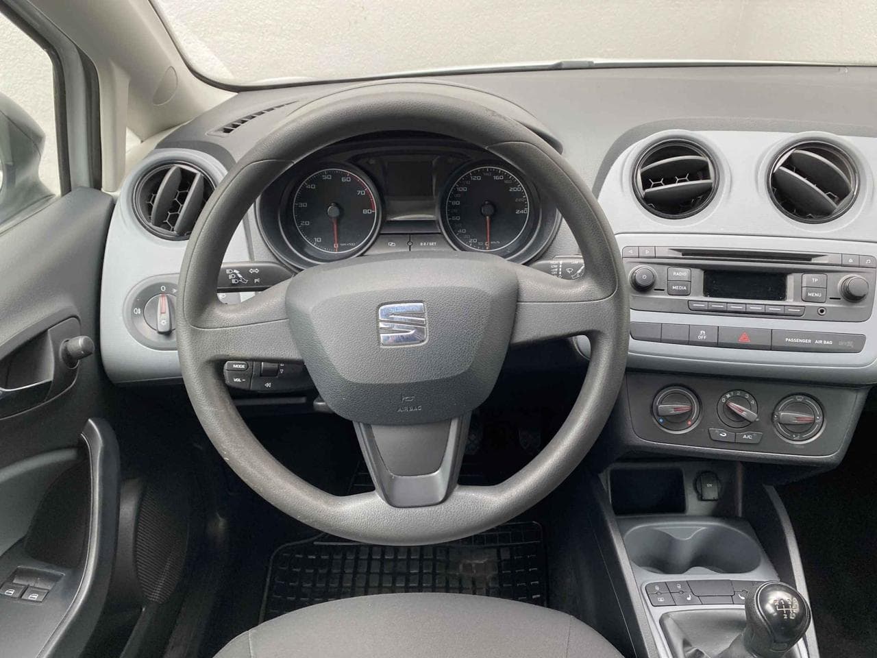 2015 Seat IBIZA - 11