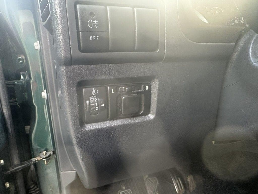 2006 Suzuki Jimny - 13