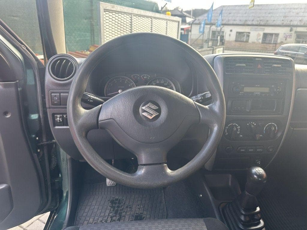 2006 Suzuki Jimny - 10