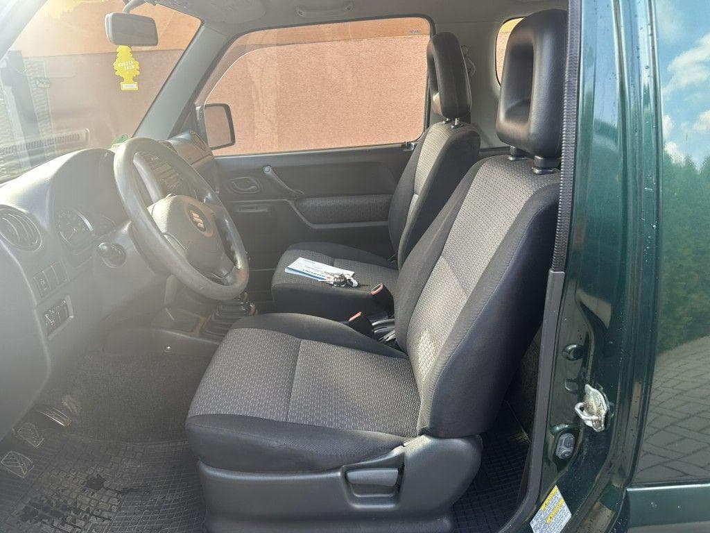 2006 Suzuki Jimny - 12