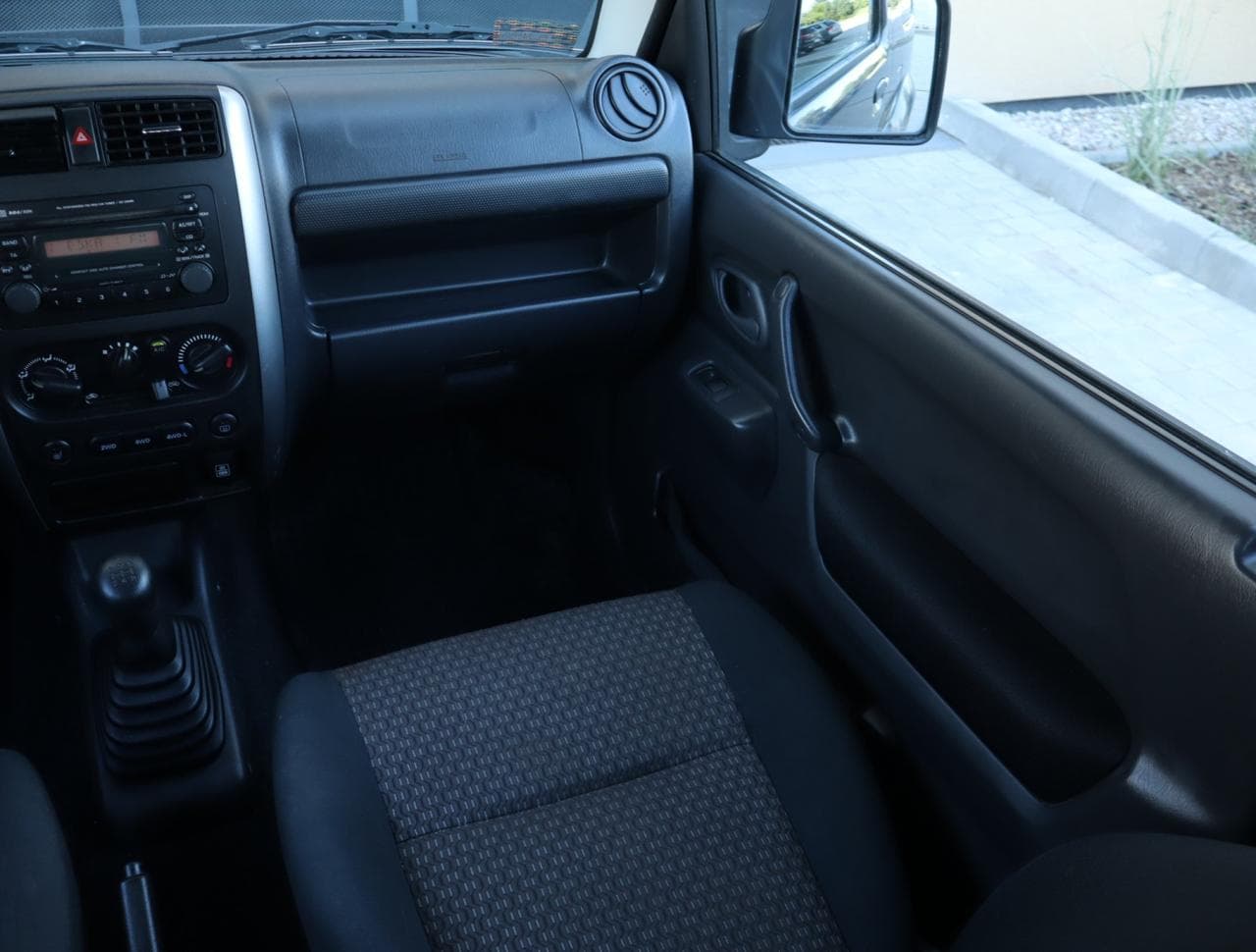 2012 Suzuki JIMNY - 11