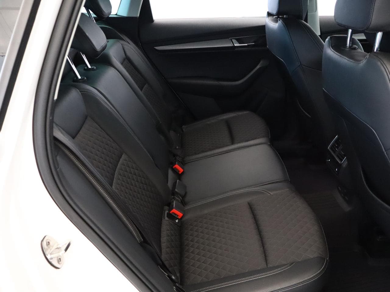 2019 Škoda Karoq - 11