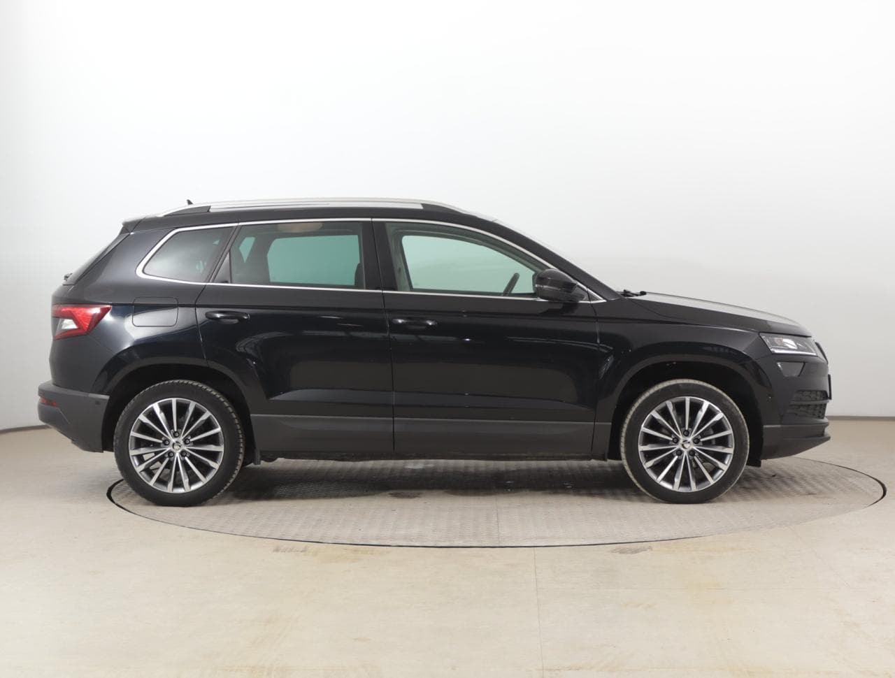 2021 Škoda KAROQ - 8