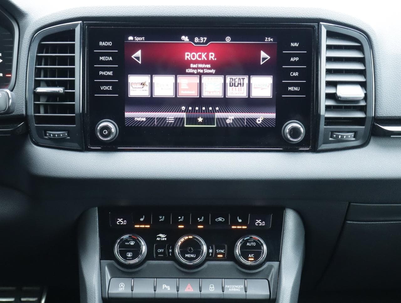 2023 Škoda Karoq - 18