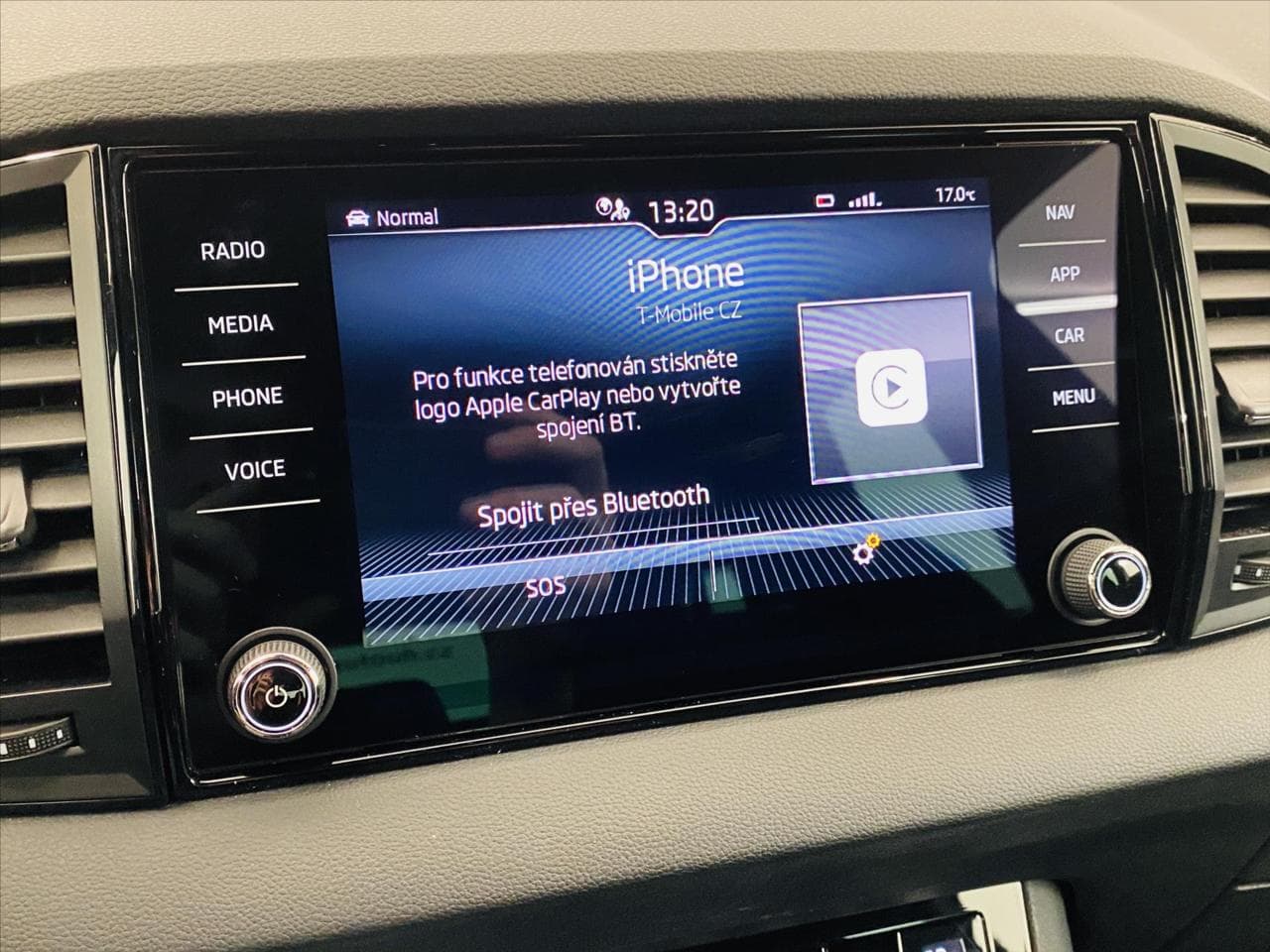 2022 Škoda Karoq - 16