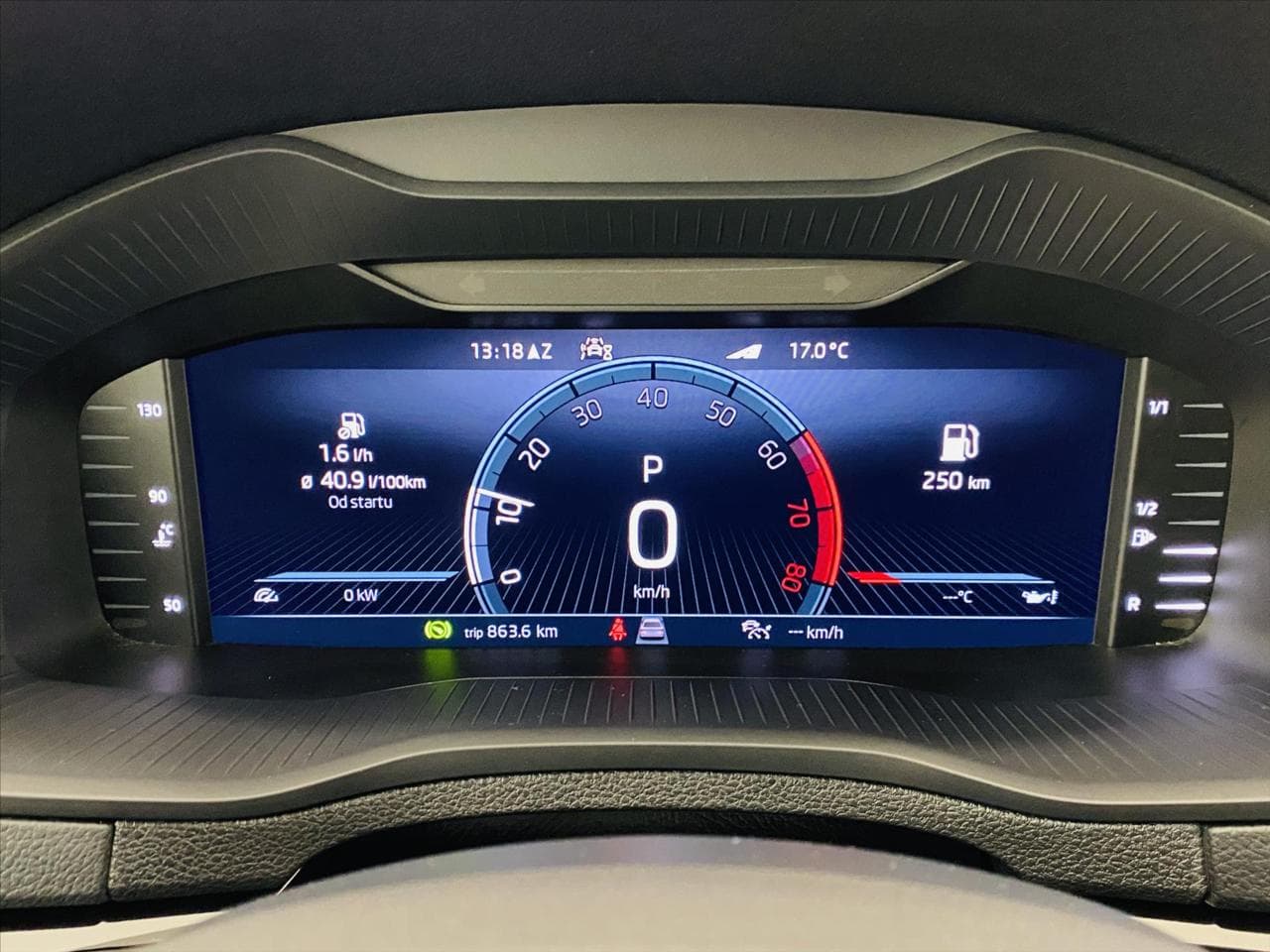 2022 Škoda Karoq - 11