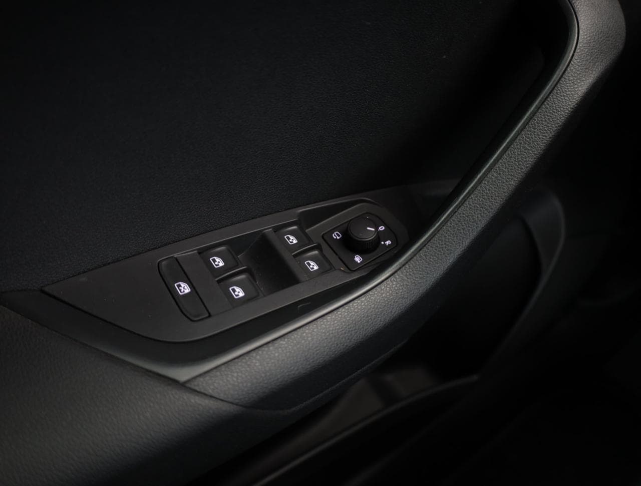 2023 Škoda Karoq - 18