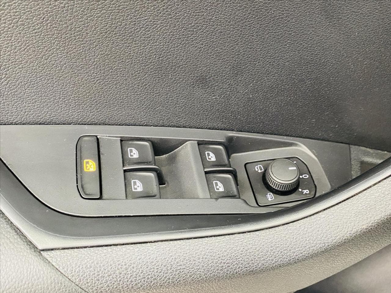 2022 Škoda Karoq - 17