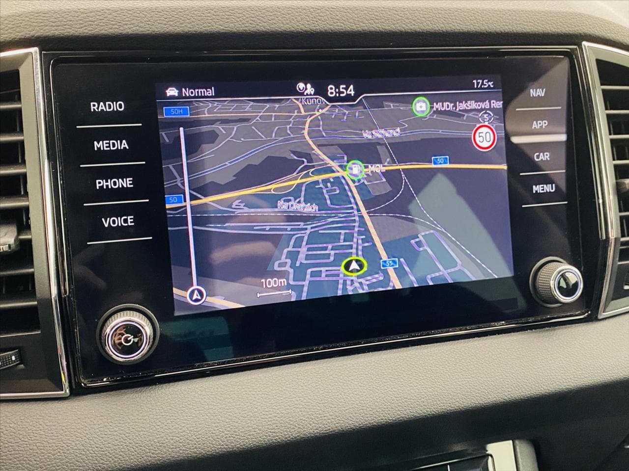 2022 Škoda Karoq - 12