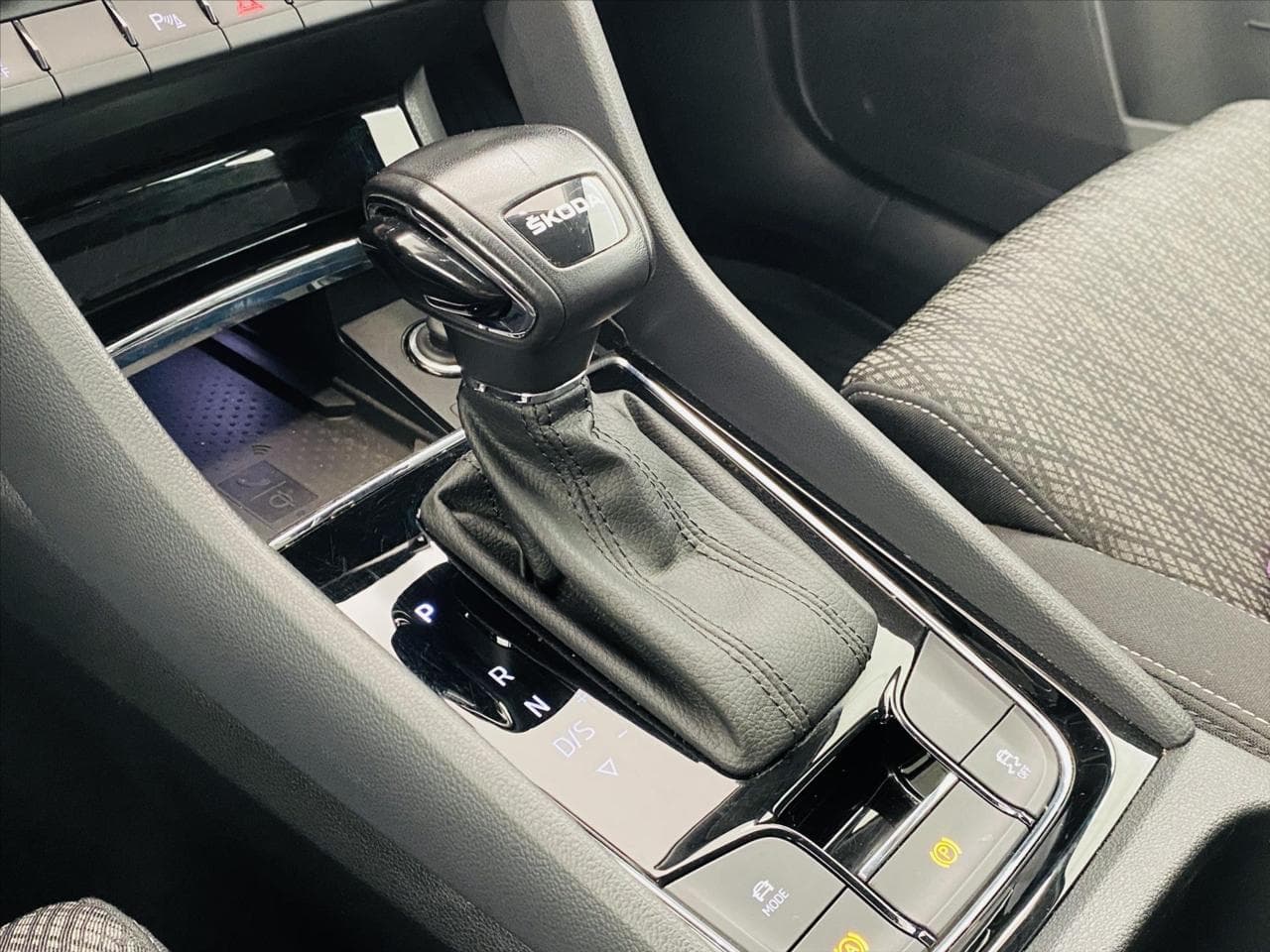 2022 Škoda Karoq - 16