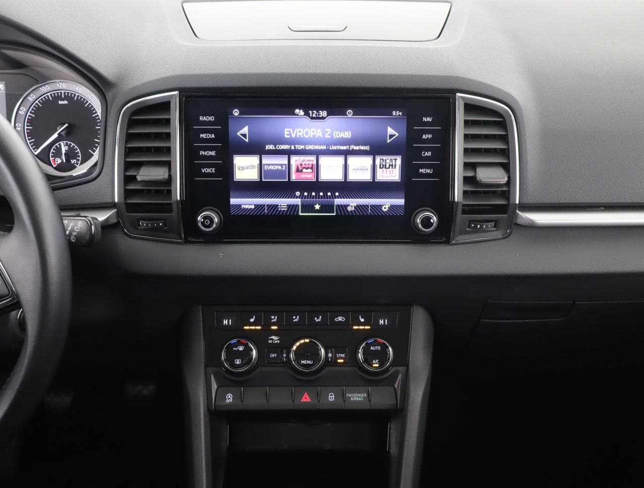 2022 Škoda Karoq - 18