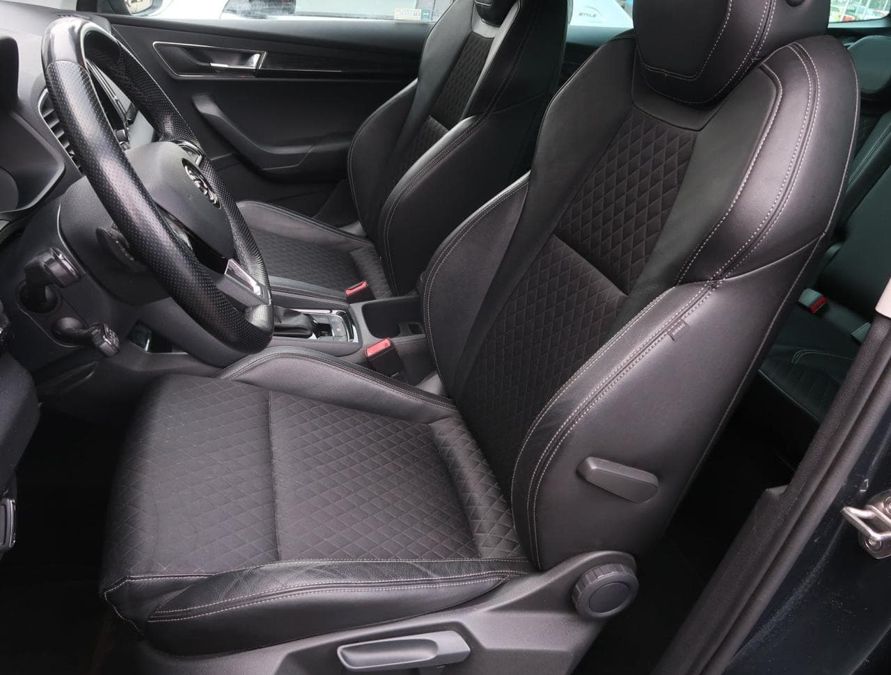 2020 Škoda Karoq - 16