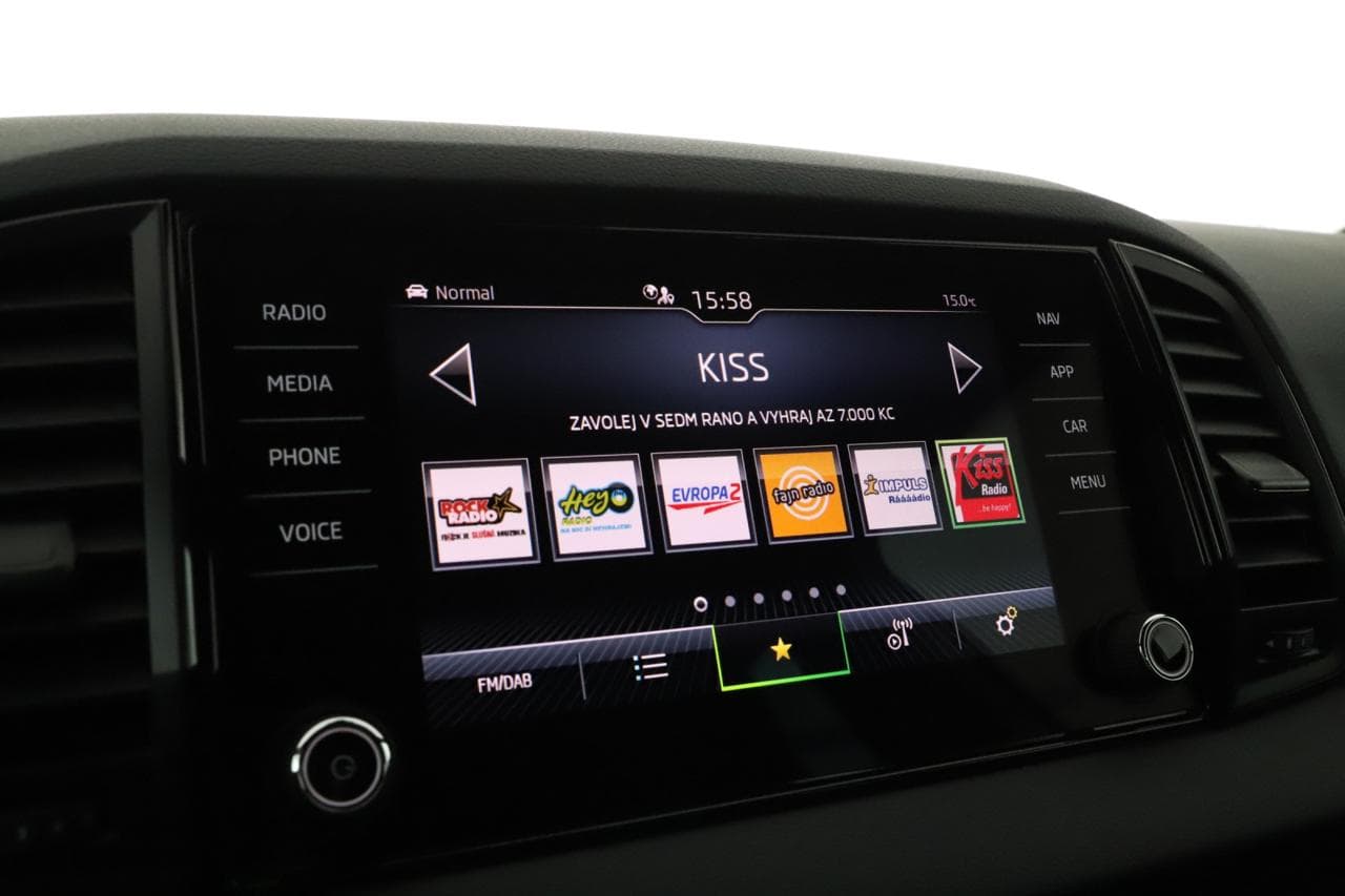 2023 Škoda Karoq - 17