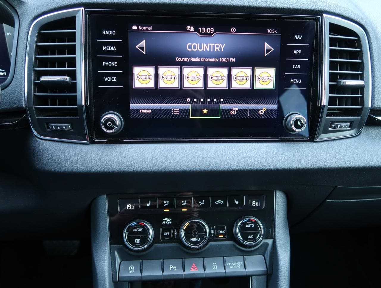 2023 Škoda Karoq - 18