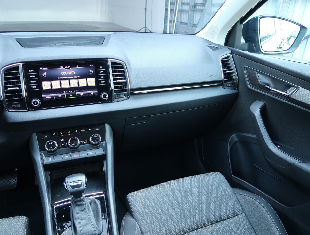 2023 Škoda Karoq - 11