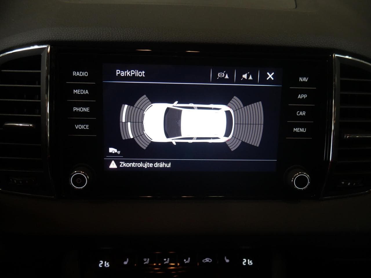 2019 Škoda KAROQ - 17