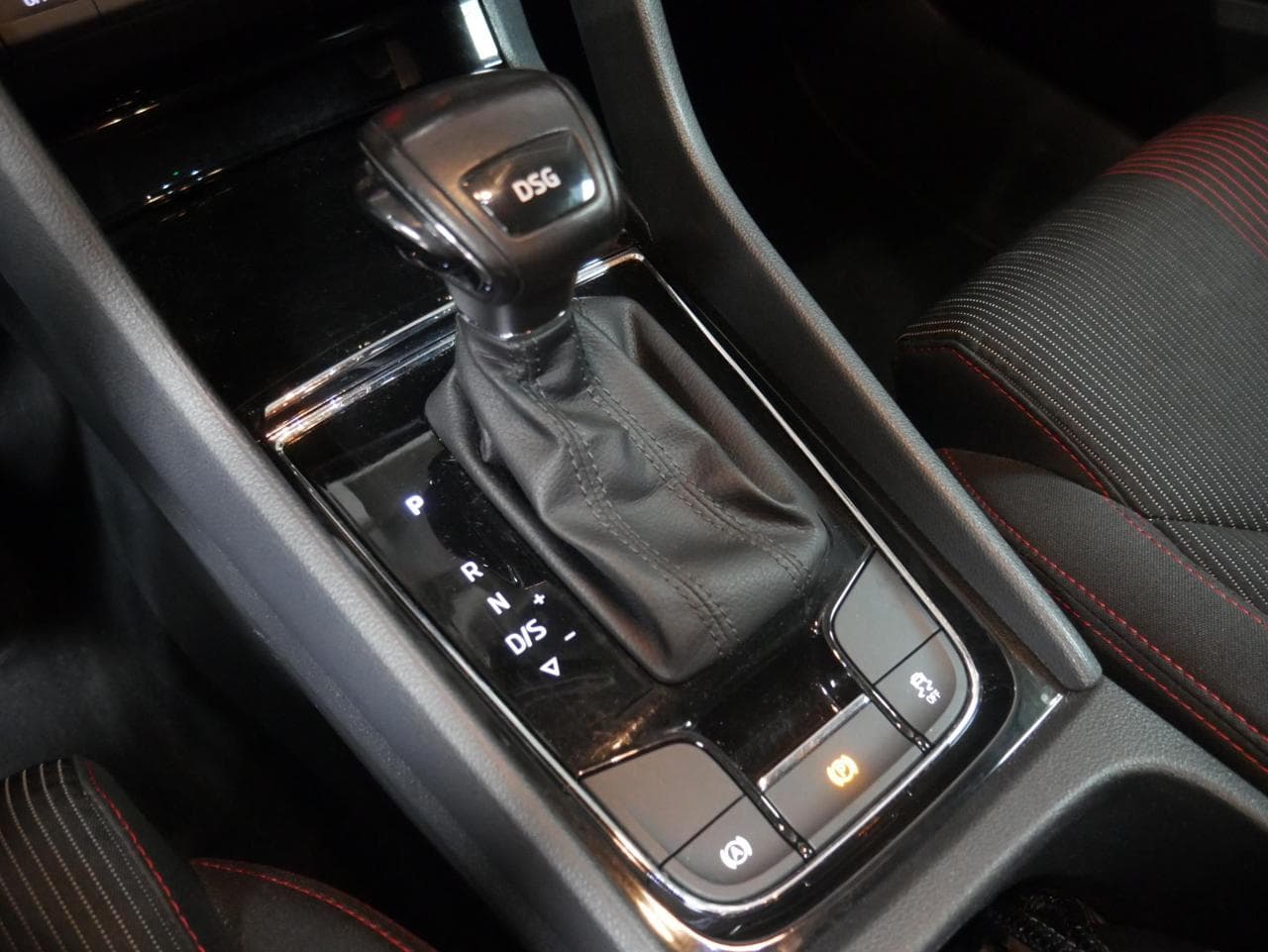 2019 Škoda KAROQ - 19