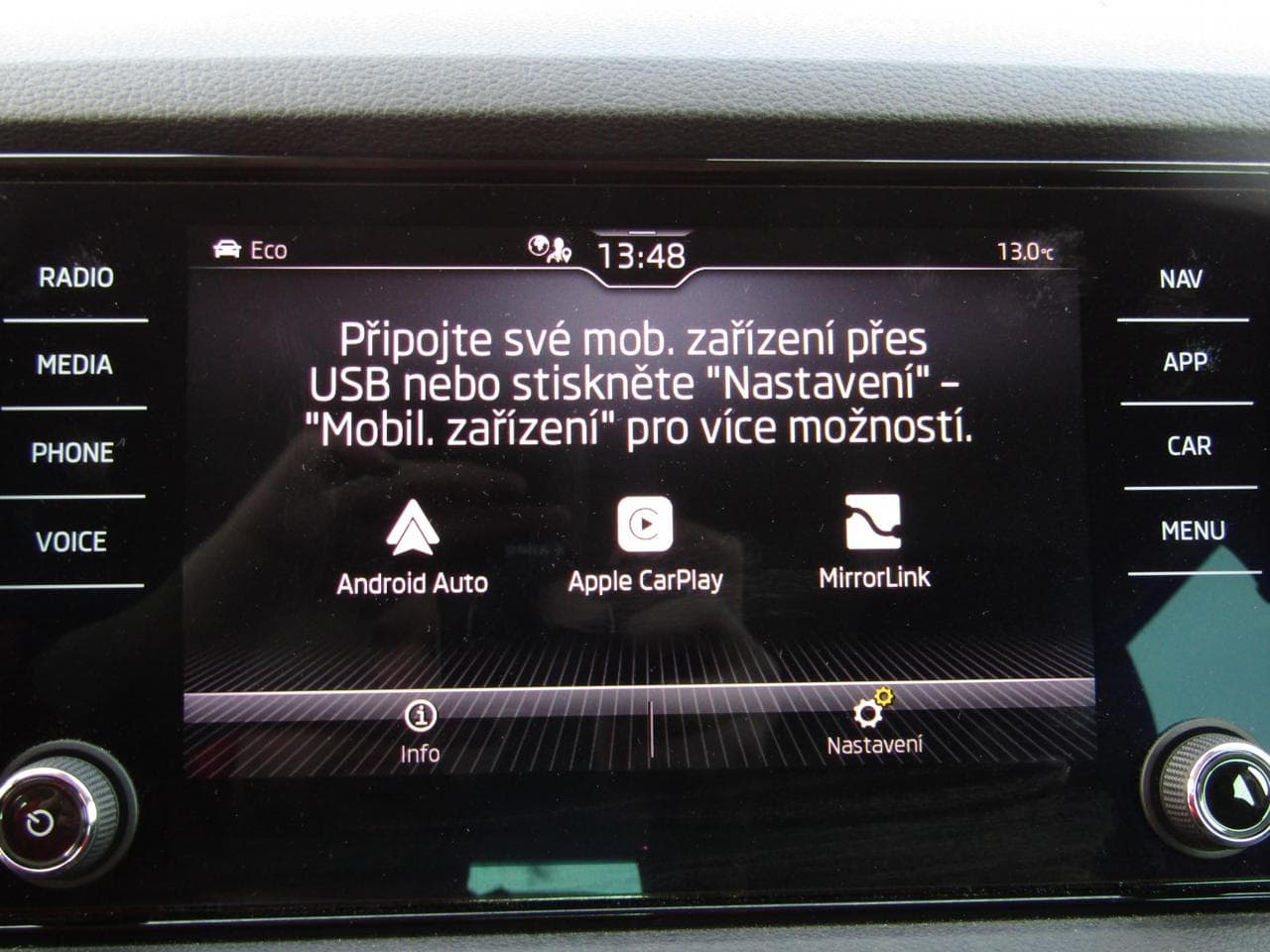 2022 Škoda Karoq - 18