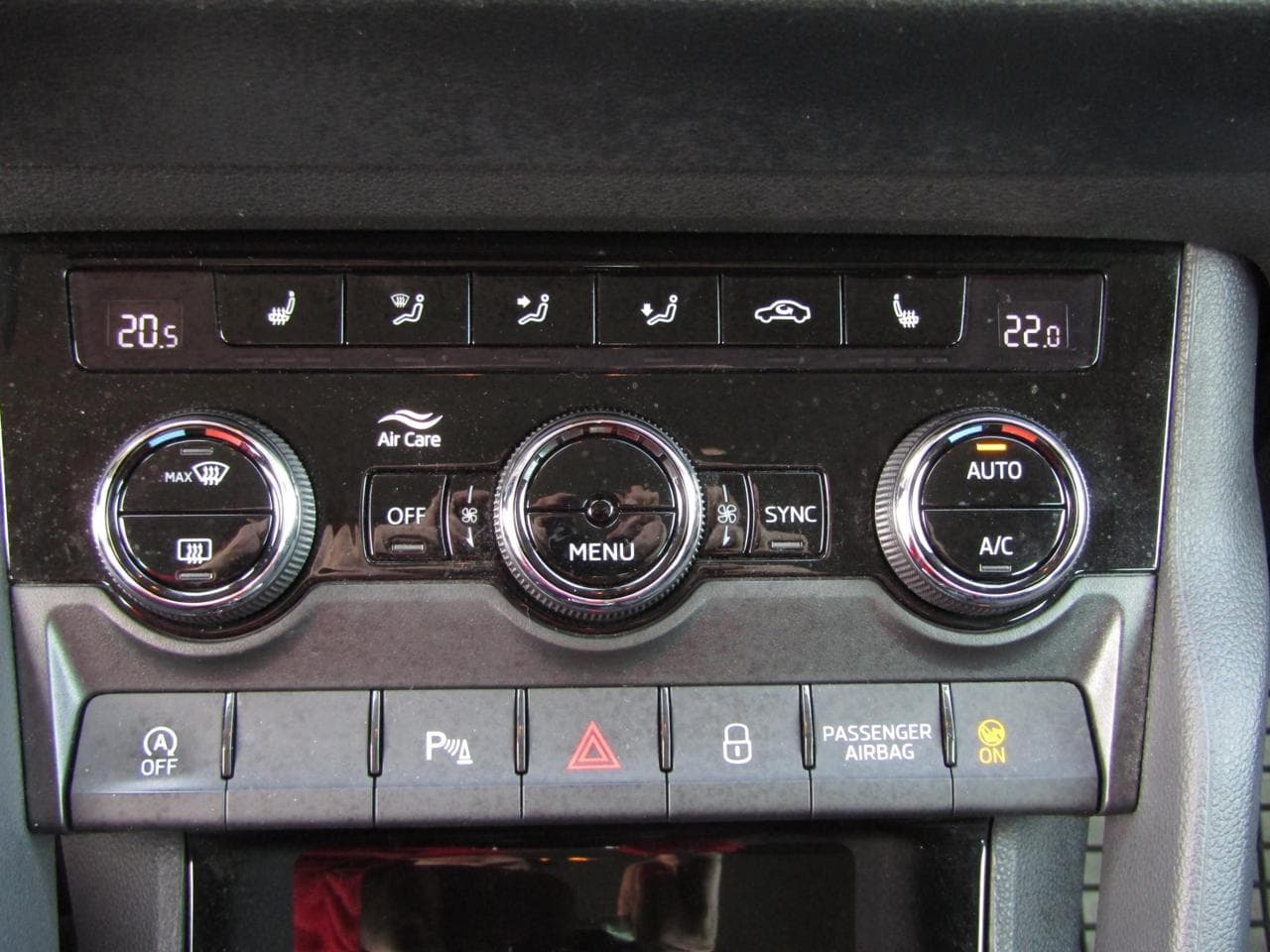 2022 Škoda Karoq - 15