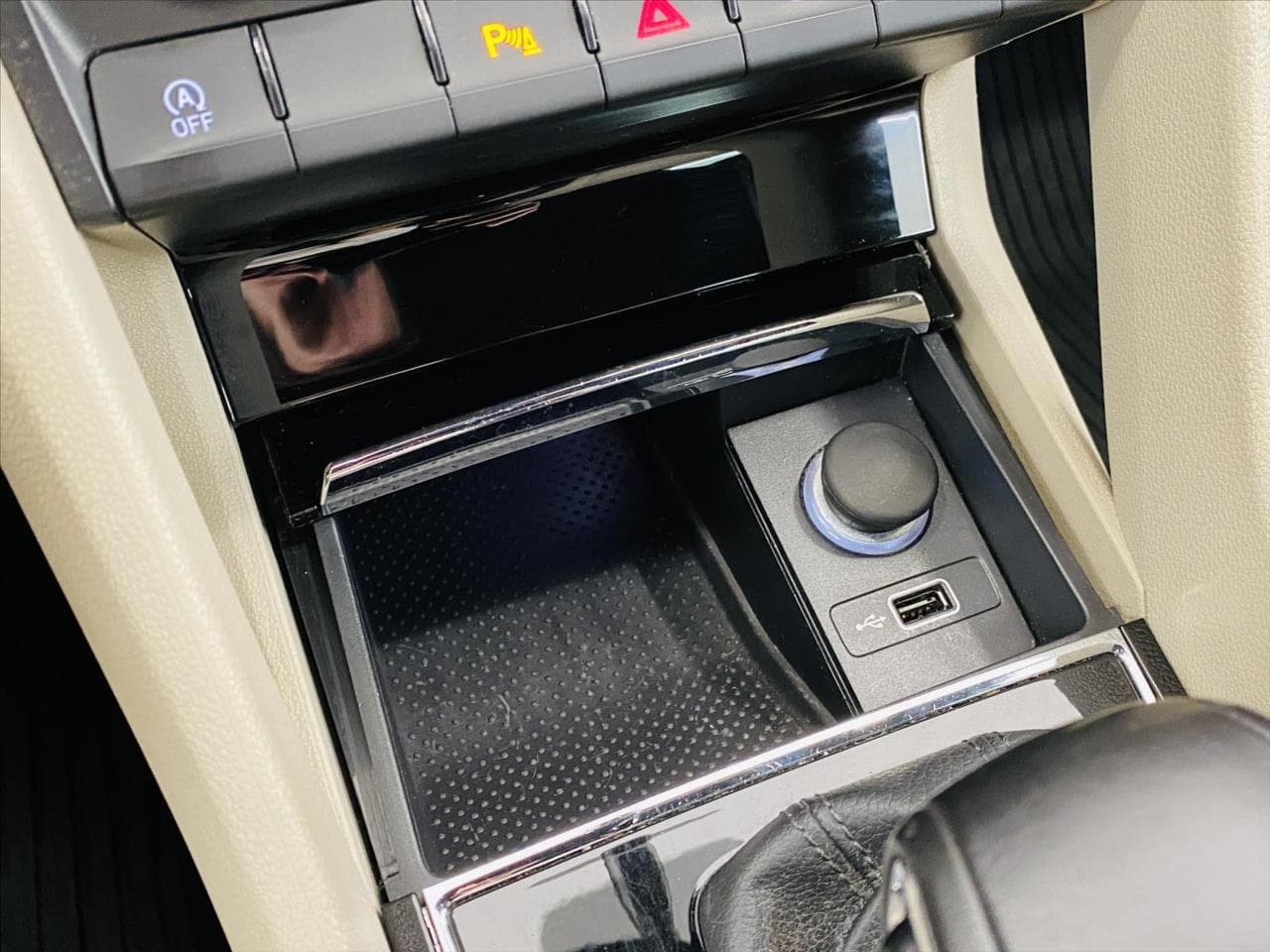 2017 Škoda Karoq - 31