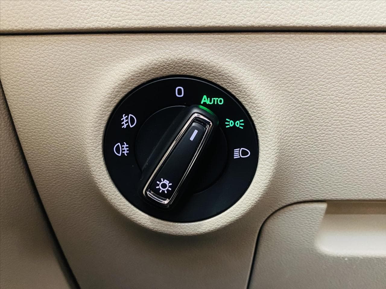 2017 Škoda Karoq - 37