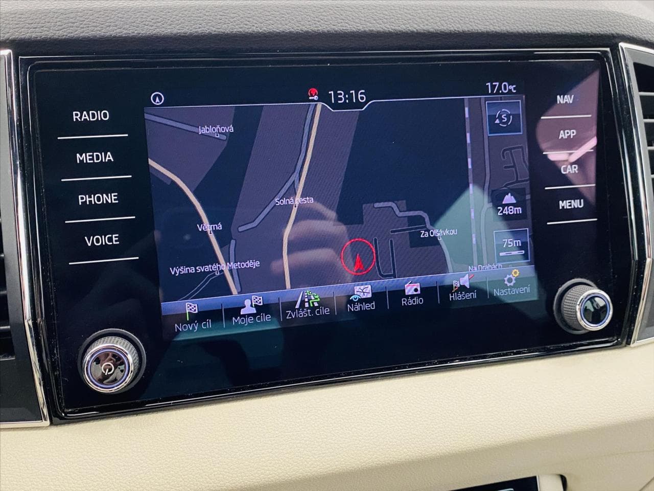 2017 Škoda Karoq - 25