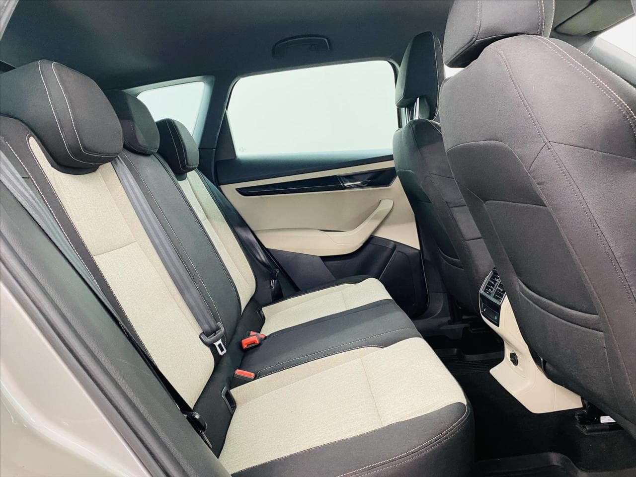 2017 Škoda Karoq - 13