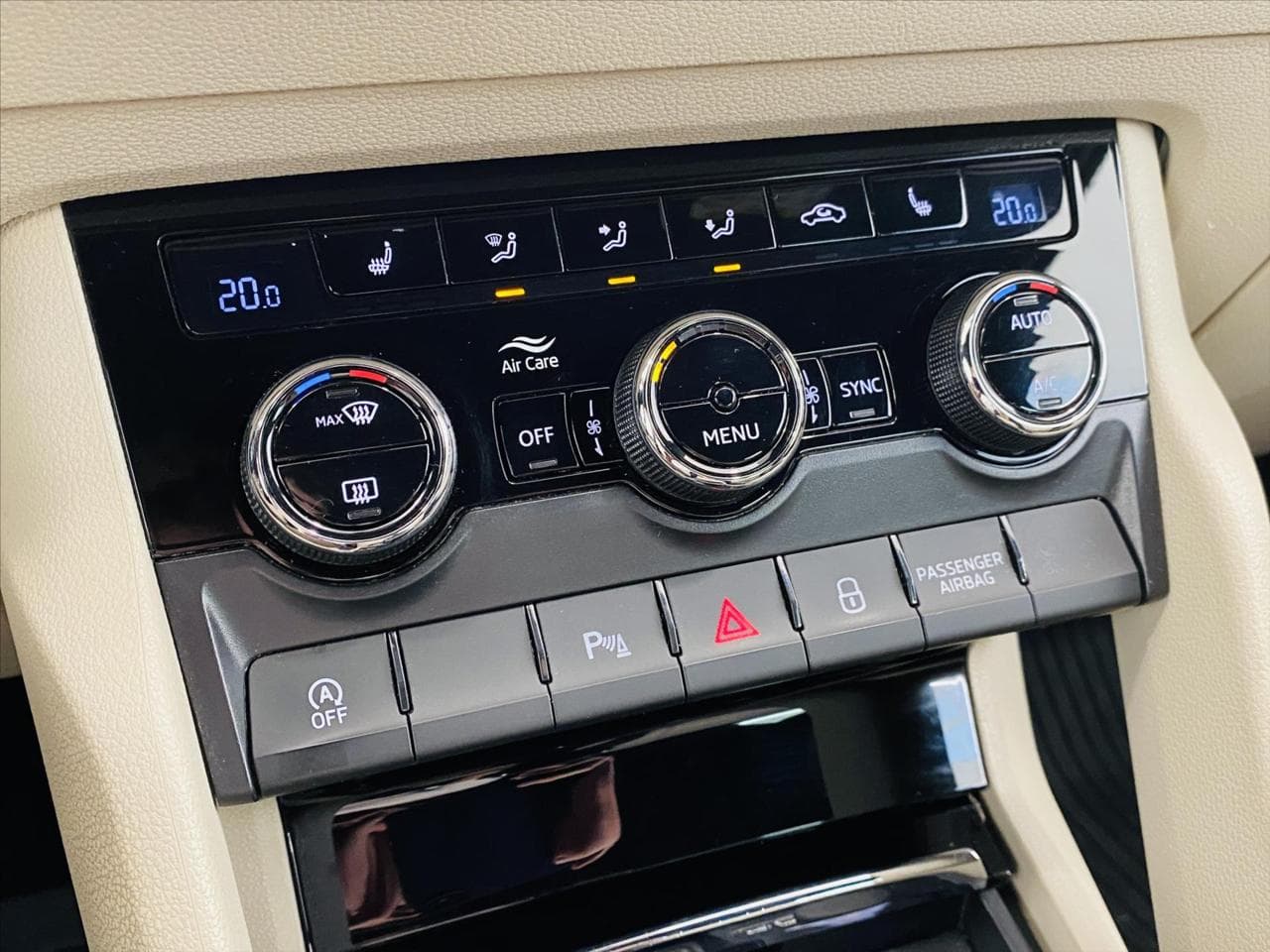 2017 Škoda Karoq - 29