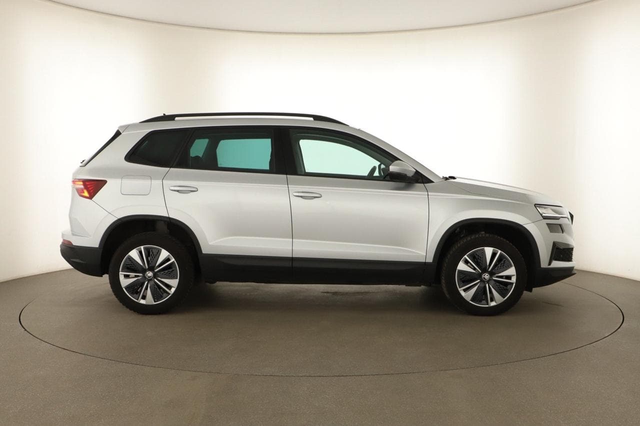 2023 Škoda KAROQ - 8