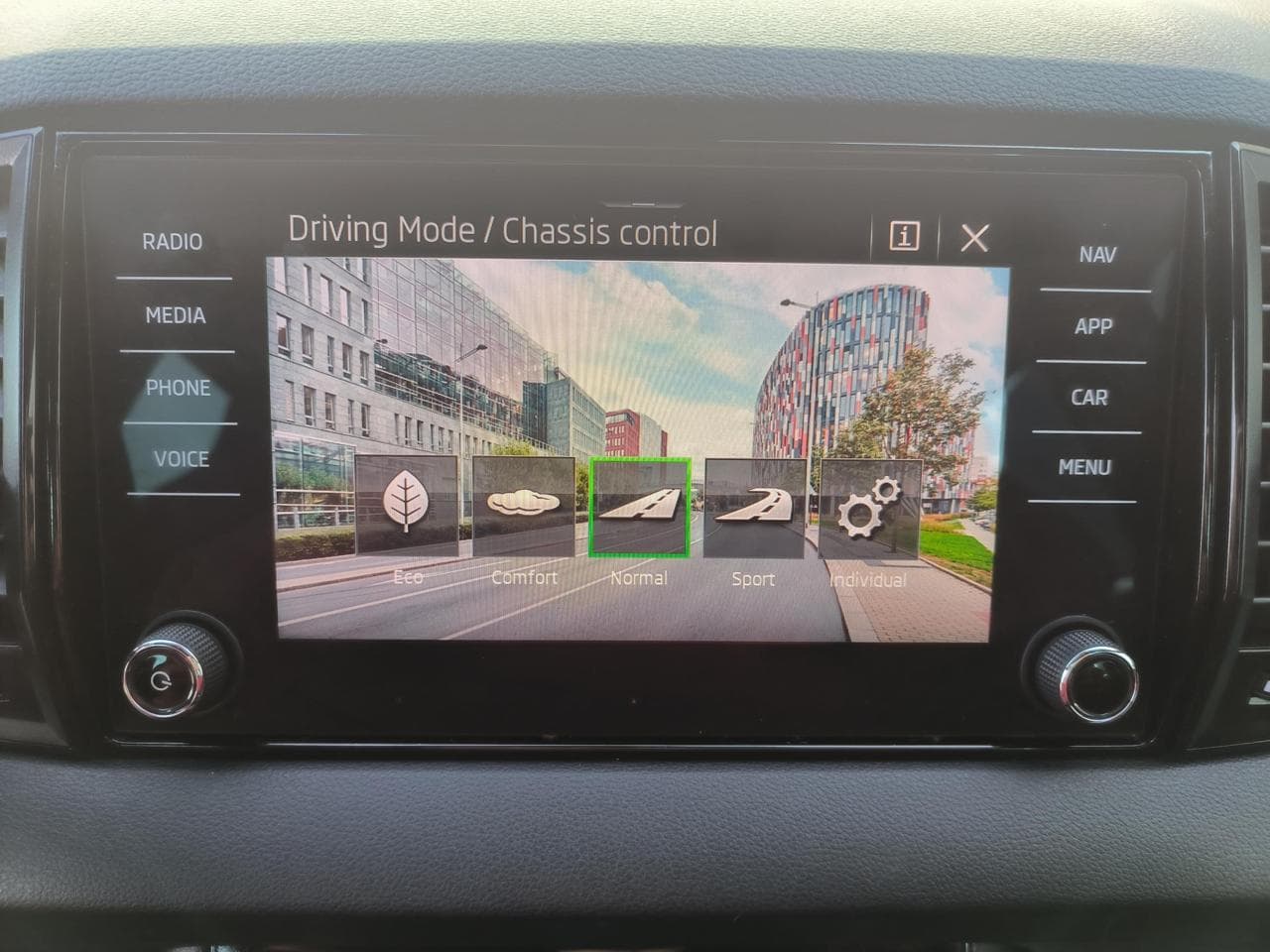 2023 Škoda KAROQ - 15