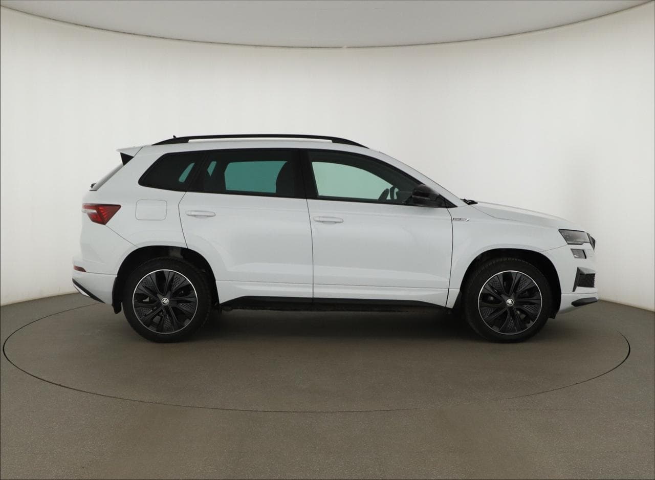 2023 Škoda KAROQ - 8