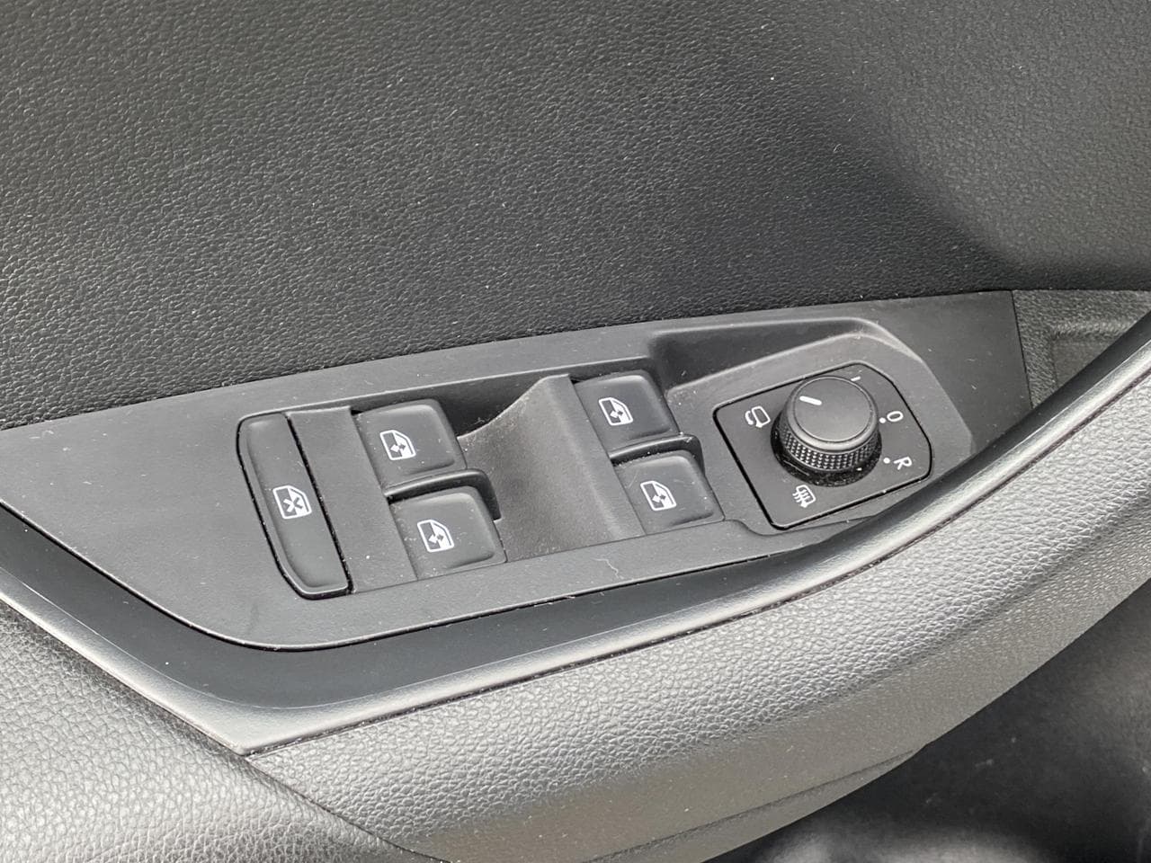 2023 Škoda KAROQ - 11