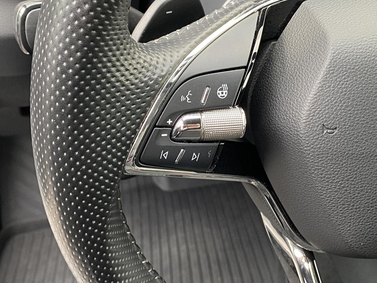 2023 Škoda KAROQ - 13