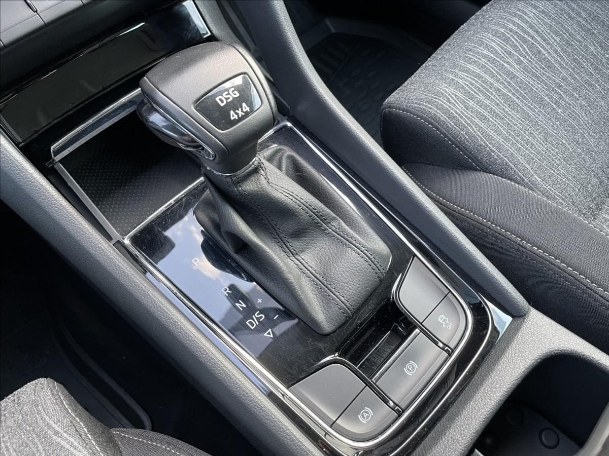 2022 Škoda Karoq - 25