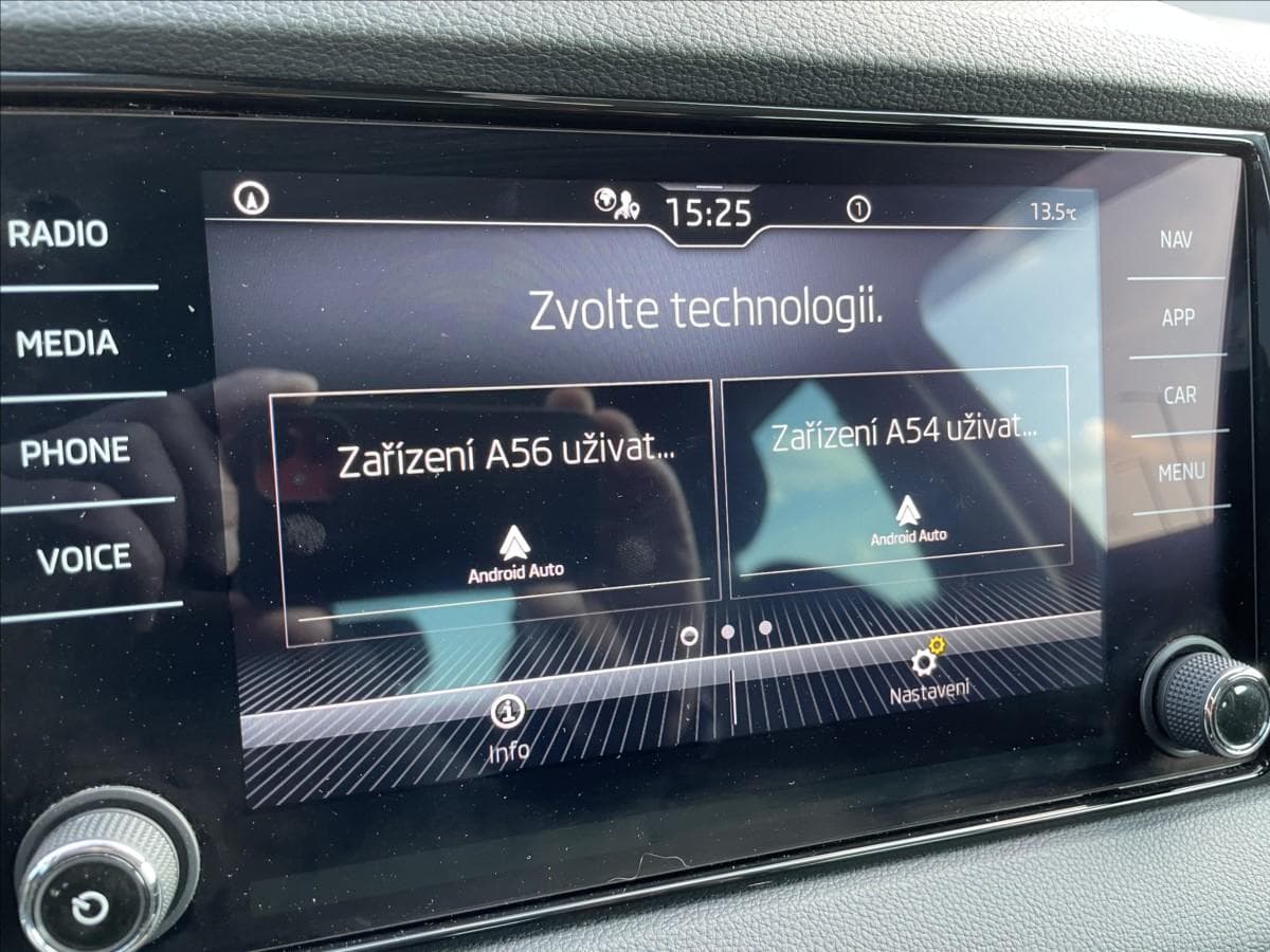 2022 Škoda Karoq - 35