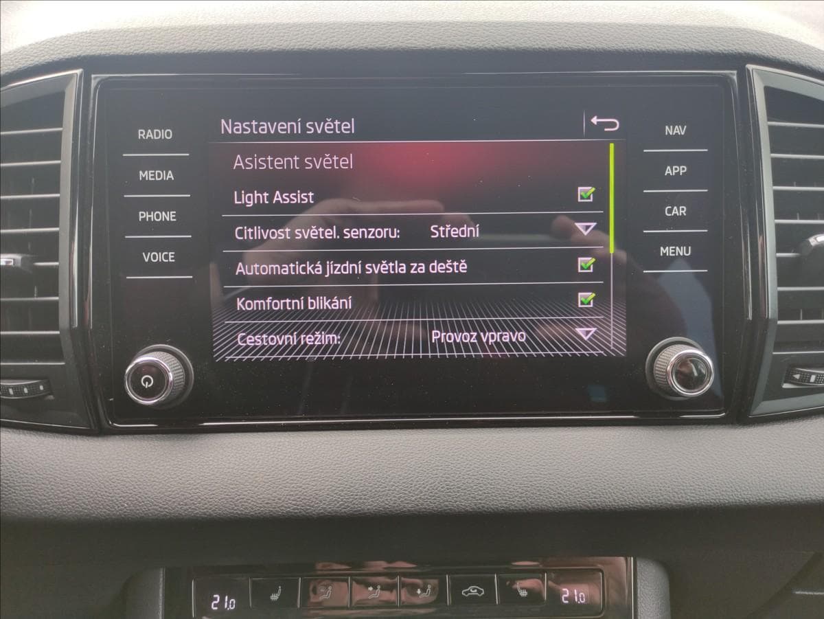 2020 Škoda KAROQ - 16