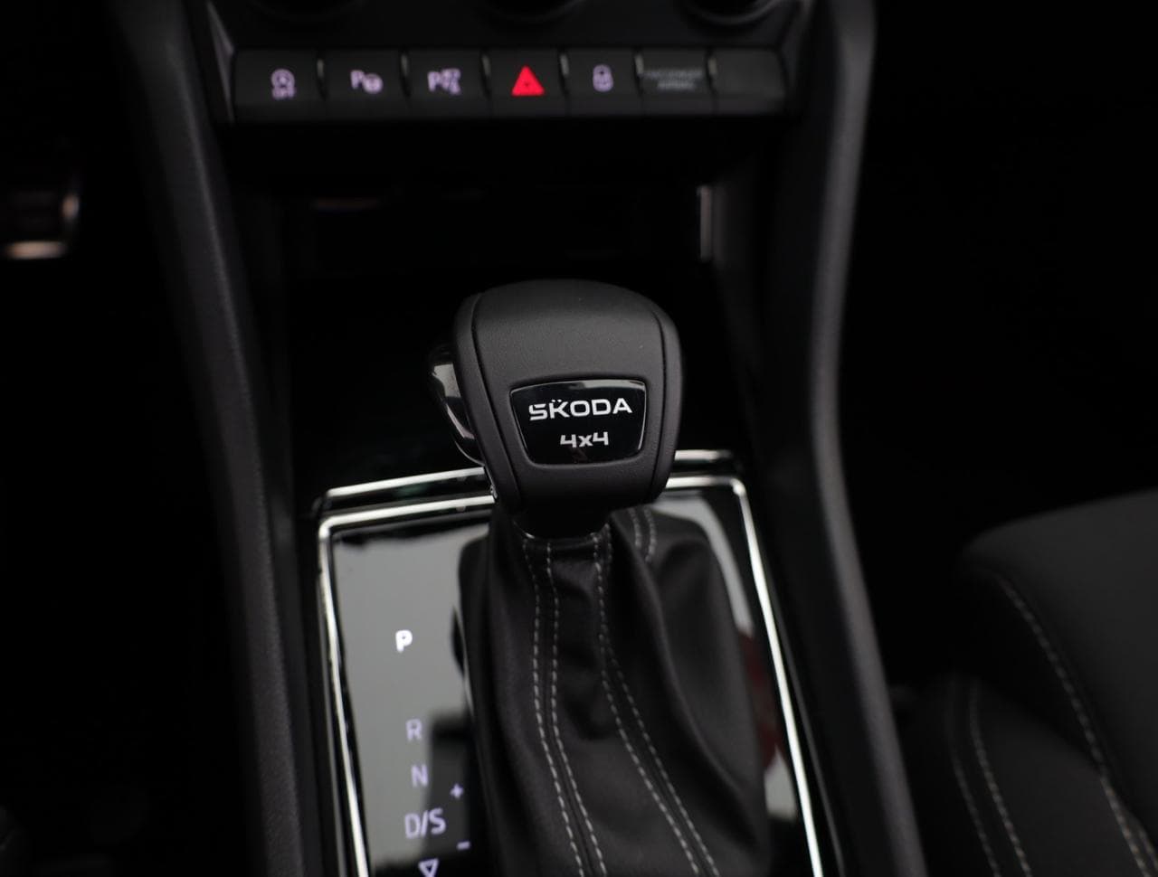 2025 Škoda KAROQ - 32