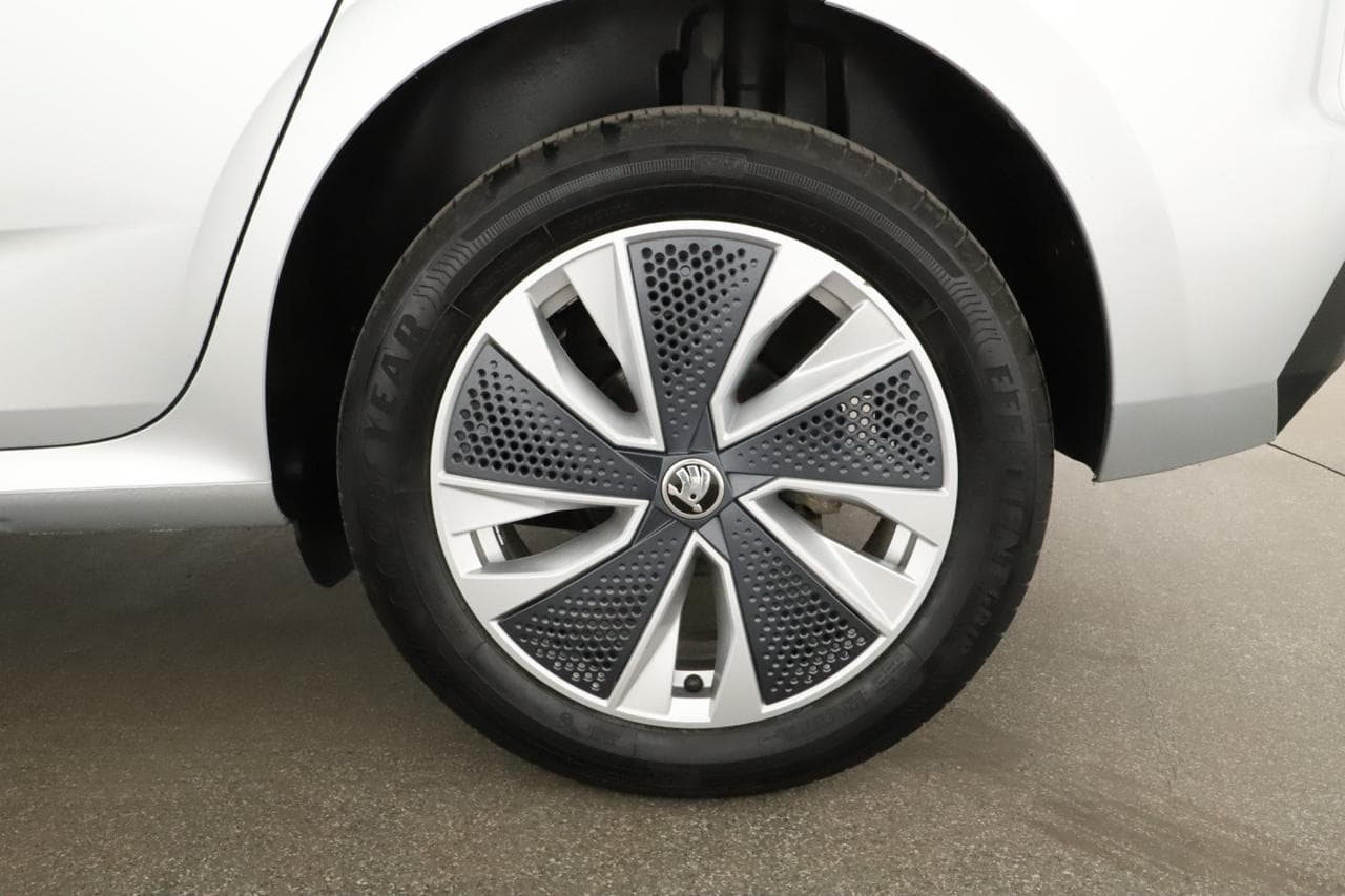 2025 Škoda KAMIQ - 18