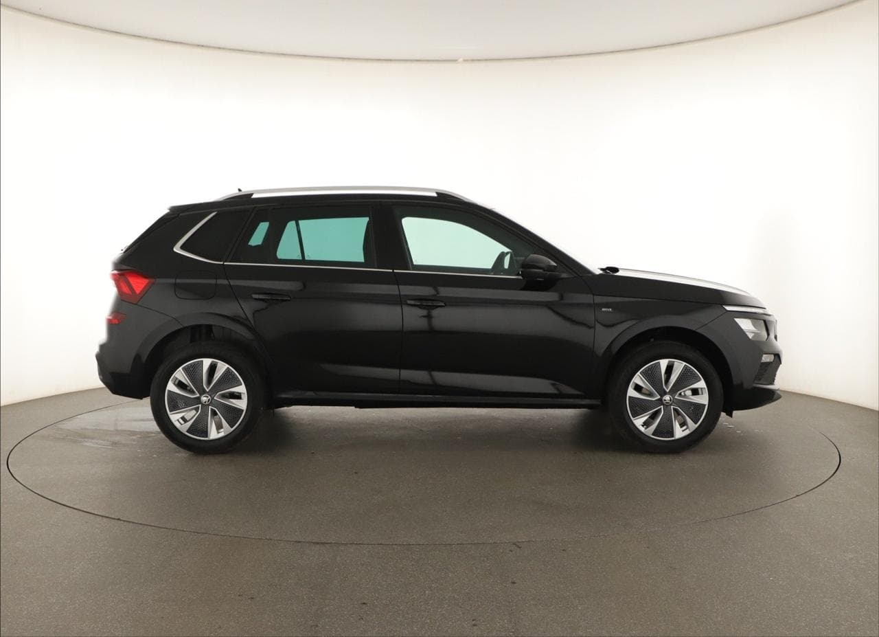 2025 Škoda KAMIQ - 8
