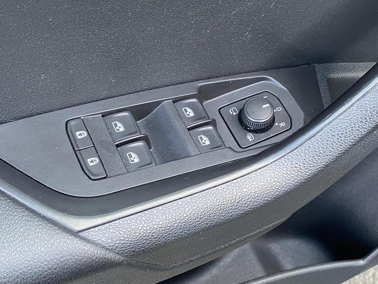 2020 Škoda KAROQ - 11