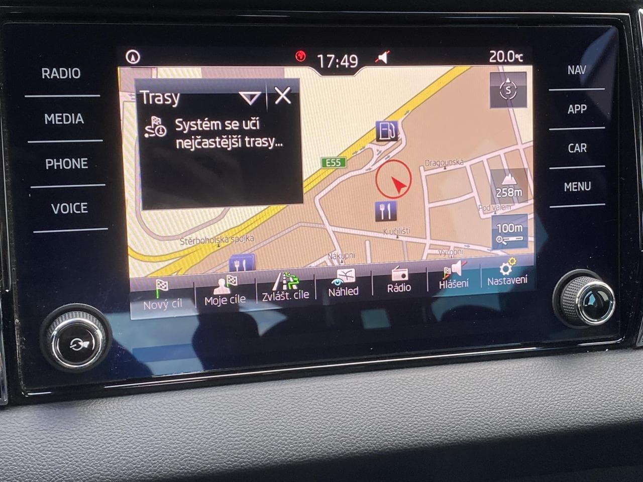 2020 Škoda KAROQ - 17