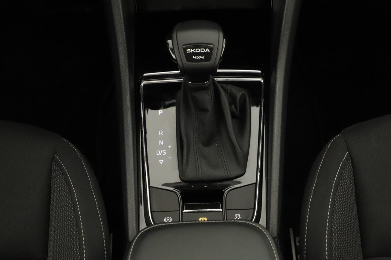 2025 Škoda KAROQ - 24