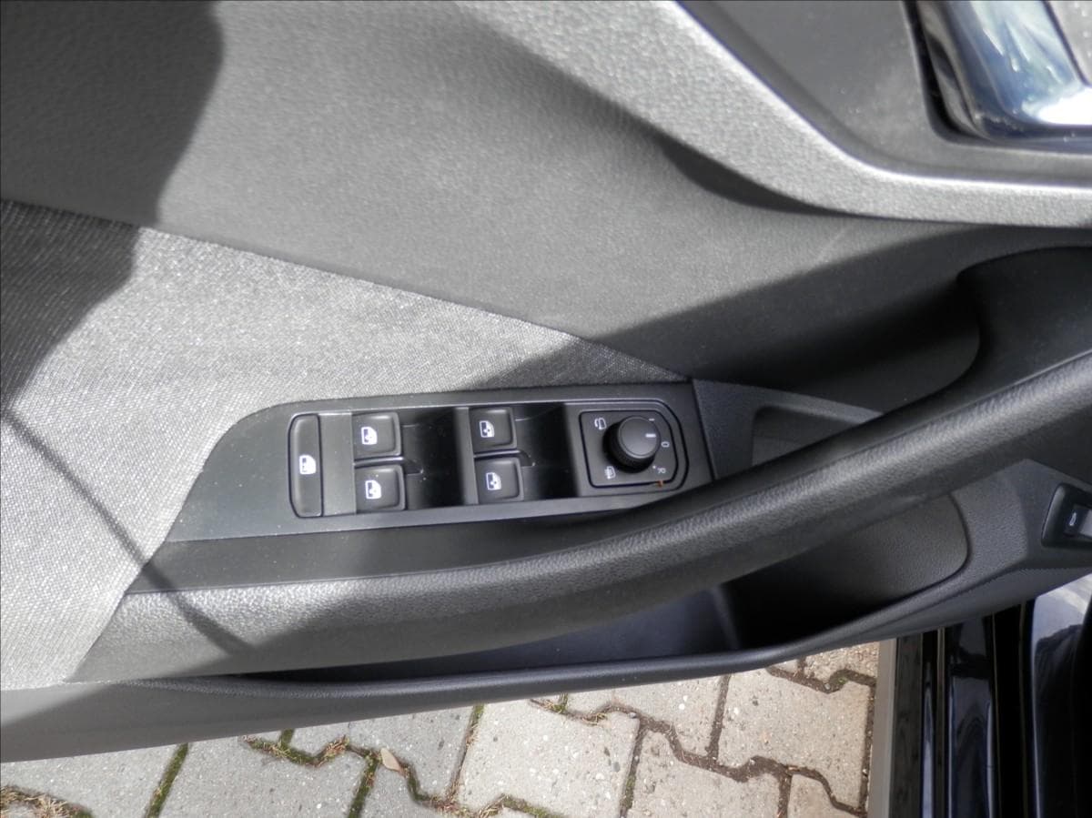 2025 Škoda KAMIQ - 9