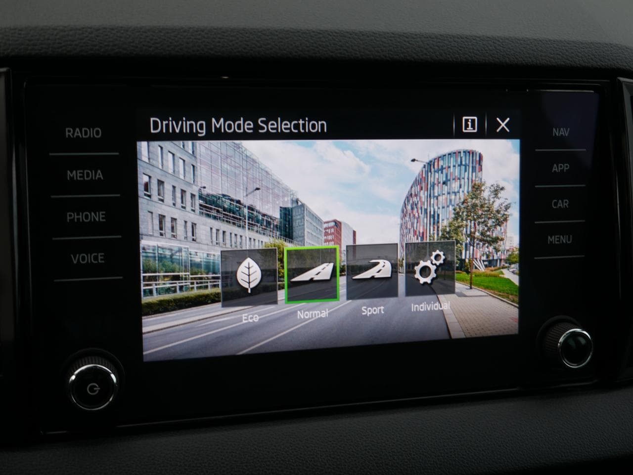 2021 Škoda KAROQ - 16