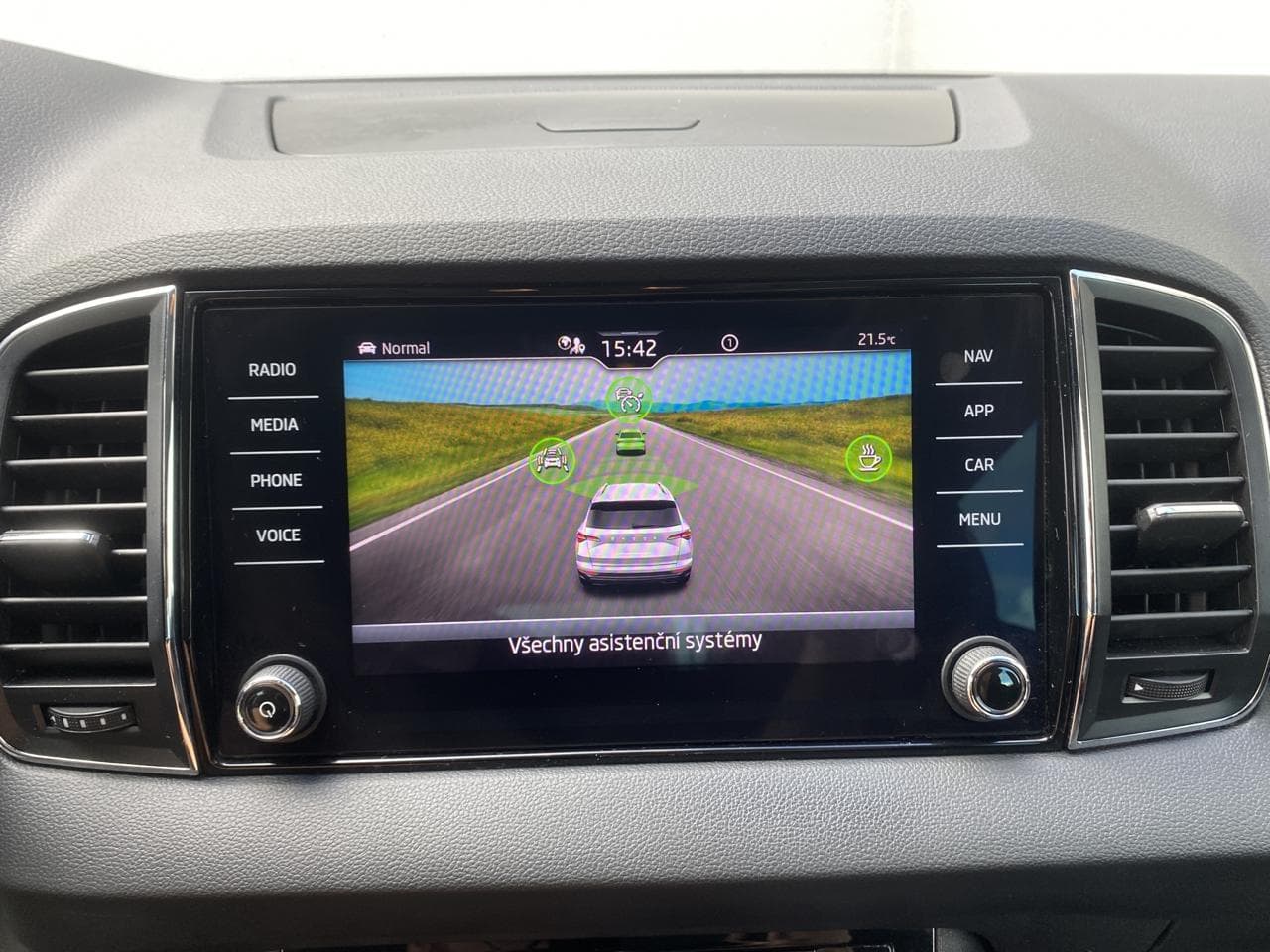 2022 Škoda KAROQ - 32
