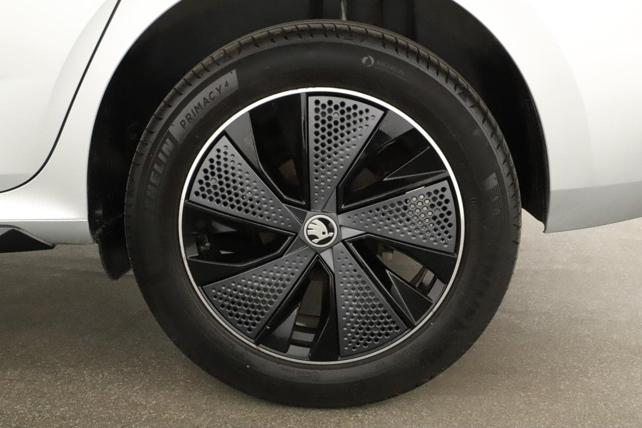 2025 Škoda KAMIQ - 28